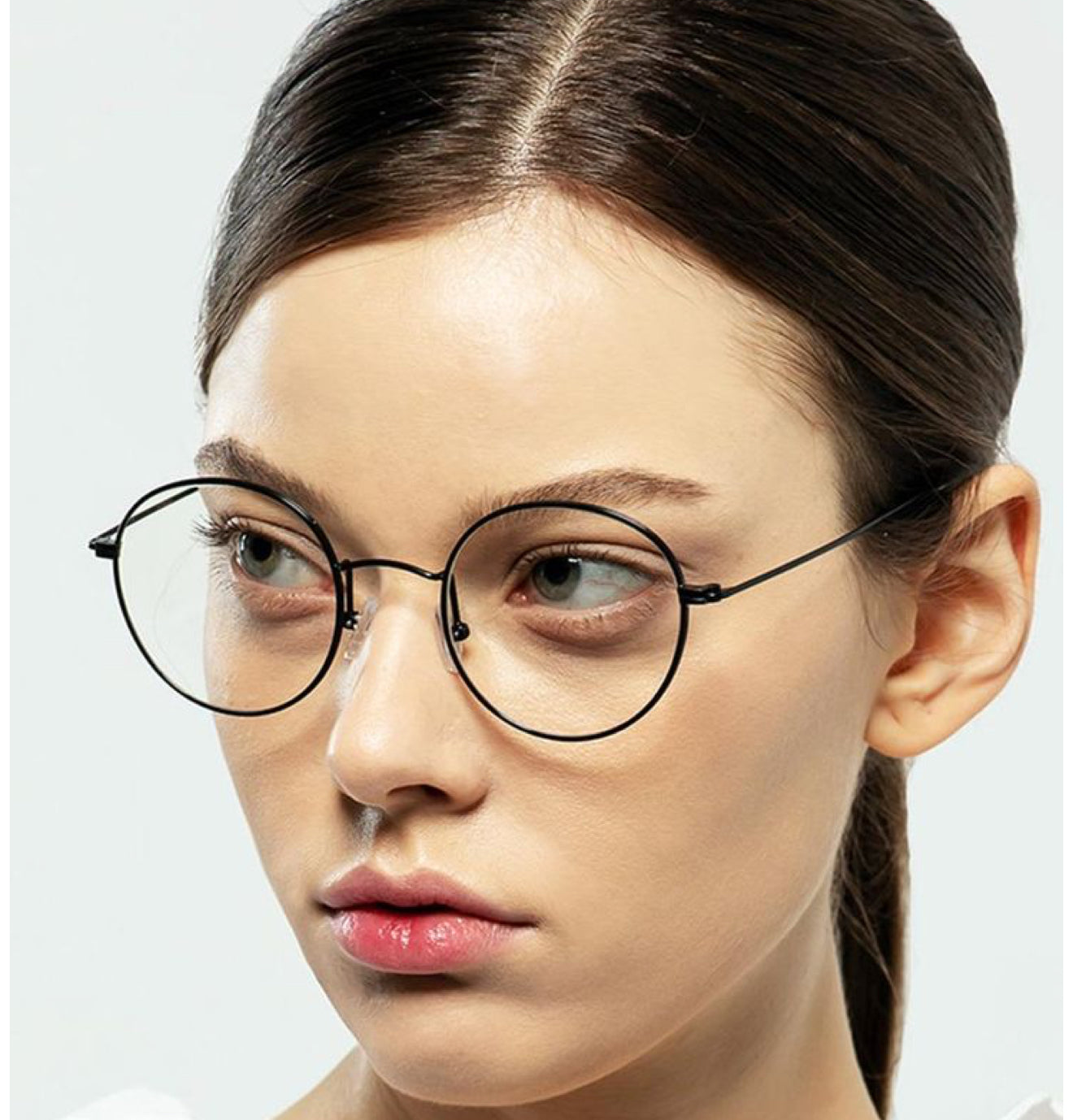Black Round Frame