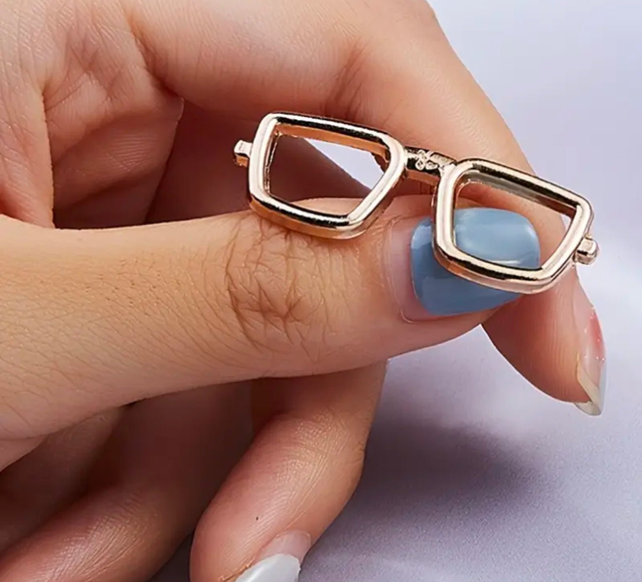 Glasses Brooch