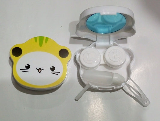 Cute cat Travel Kit