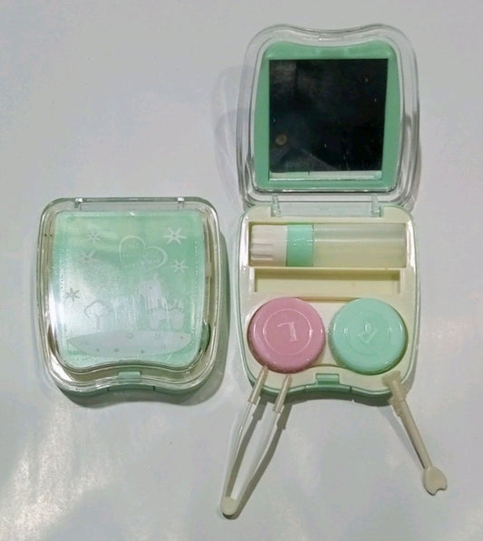 Kitty Travel Care Kit - Green Color