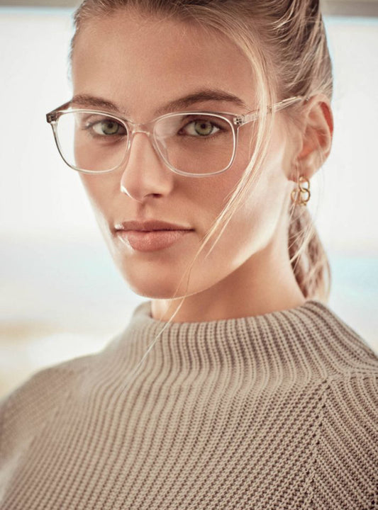 Transparent Frame 4